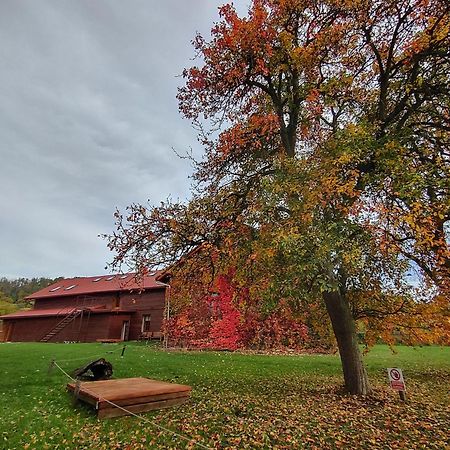 Pekloveske Apartmany V Ceskem Raji Železnice Exteriér fotografie